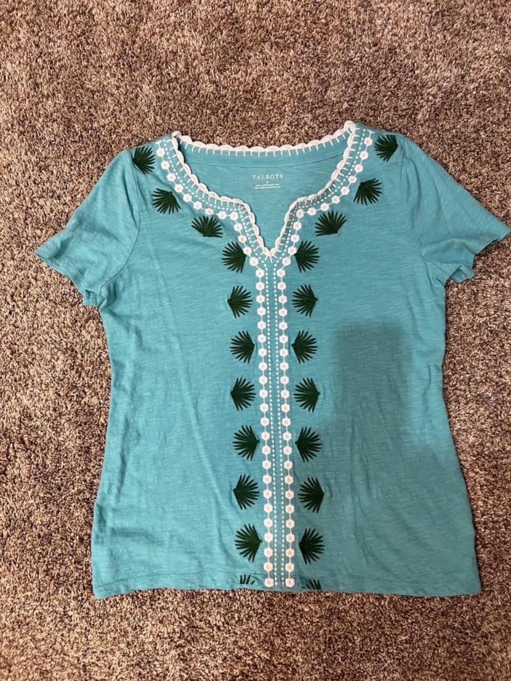 TALBOTS SIZE M AQUA WITH WHITE AND GREEN EMBROIDERED TRIM TOP